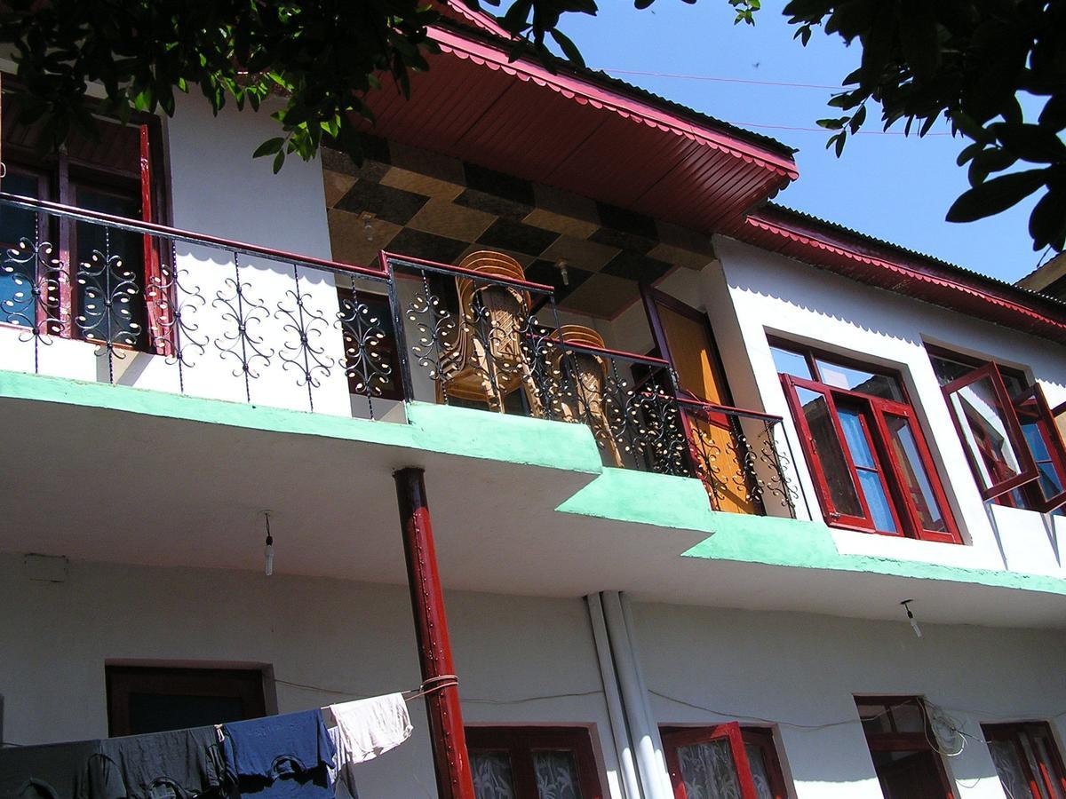 Howrah Guest House Srīnagar Eksteriør bilde