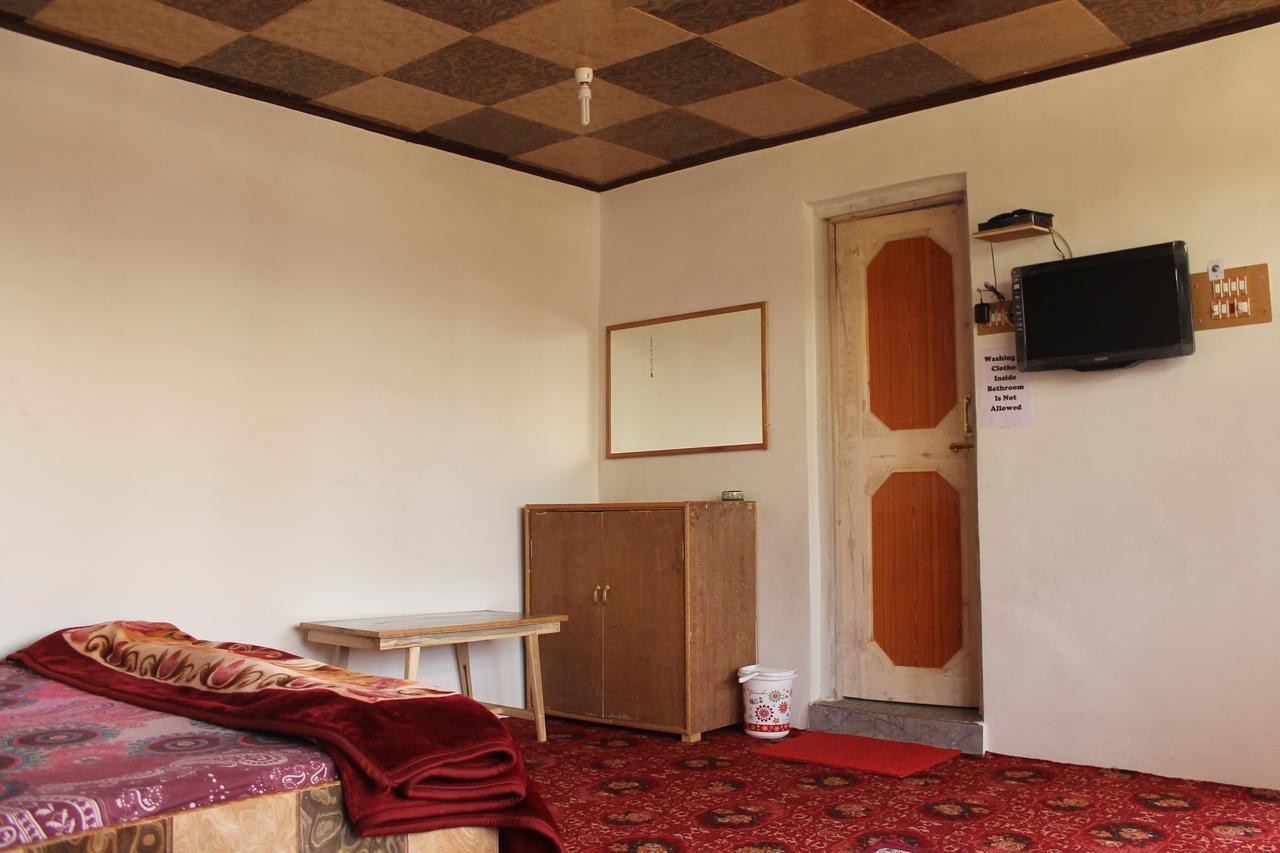 Howrah Guest House Srīnagar Eksteriør bilde