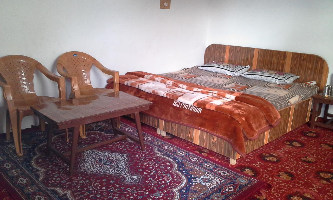 Howrah Guest House Srīnagar Eksteriør bilde
