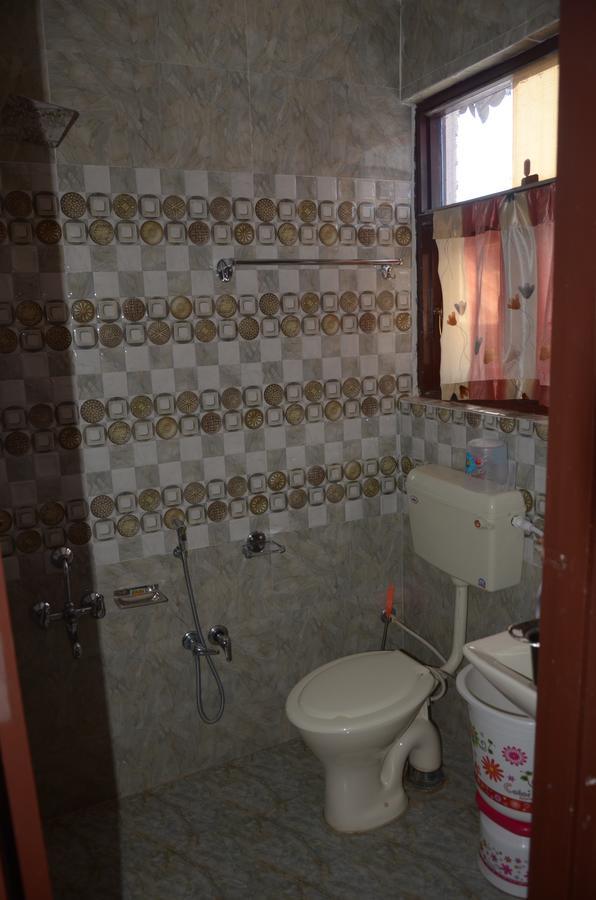 Howrah Guest House Srīnagar Eksteriør bilde