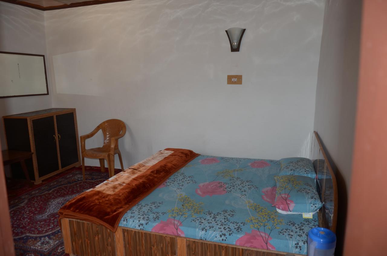 Howrah Guest House Srīnagar Eksteriør bilde