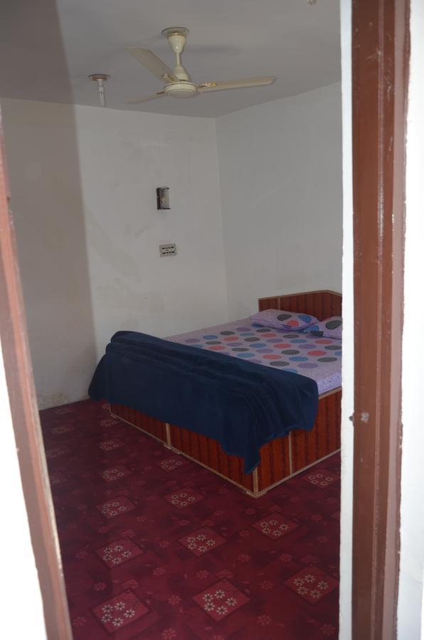Howrah Guest House Srīnagar Eksteriør bilde