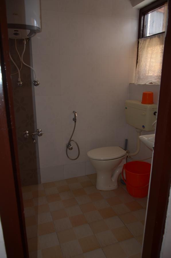 Howrah Guest House Srīnagar Eksteriør bilde