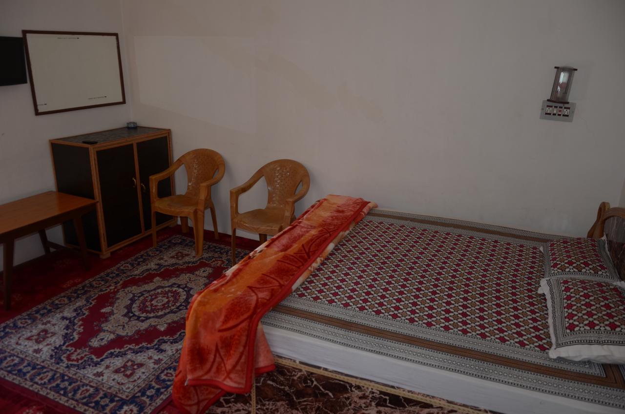 Howrah Guest House Srīnagar Eksteriør bilde