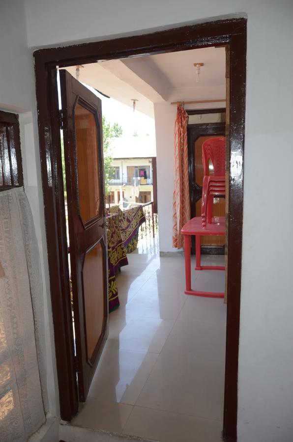 Howrah Guest House Srīnagar Eksteriør bilde