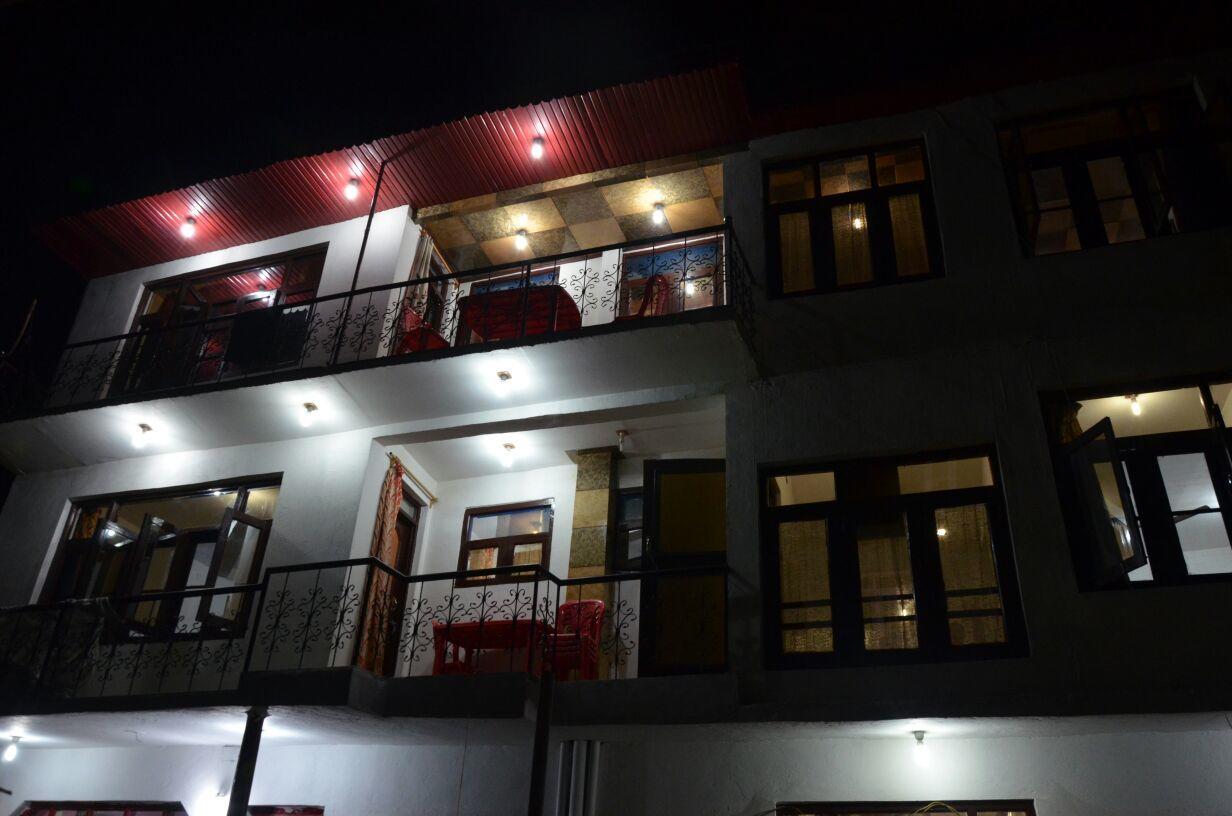 Howrah Guest House Srīnagar Eksteriør bilde